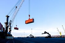 رشد بیش از ۵۳ درصدی تخلیه و بارگیری کالا در بندر چابهار