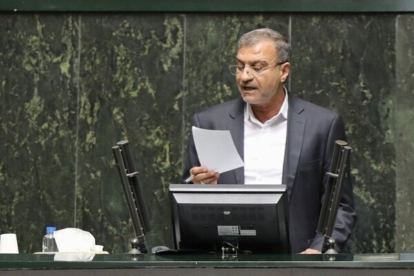 انتقال آب از خلیج‌فارس و دریای عمان به مرکز کشور اشتباه راهبردی است
