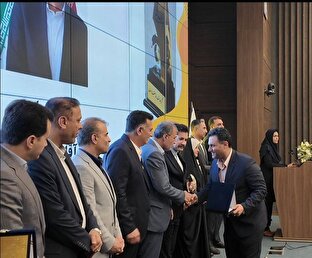 شرکت تعمیرات کشتی پرشیا هرمز واحد نمونه صنعتی استان هرمزگان شد