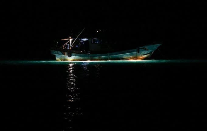 دستگیری ۶ متخلف صید شب‌چراغی در جاسک