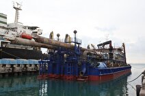 انجام تعمیرات اساسی ۳ شناور لایروب در پرشیا هرمز