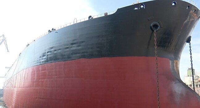 آغاز تعمیر بزرگترین نفتکش کشور در بندرعباس