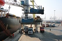 آغاز آموزش تخصصی اجرای سامانه کنترل تردد کامیون‌ها در بندر شهید رجایی