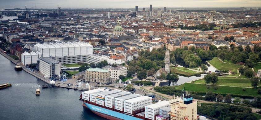 ۱۴ میلیارد دلار خسارت؛ گلوگاههای دریایی تجارت جهانی را فلج میکنند ۱۴ میلیارد دلار خسارت؛ گلوگاههای دریایی تجارت جهانی را فلج میکنند